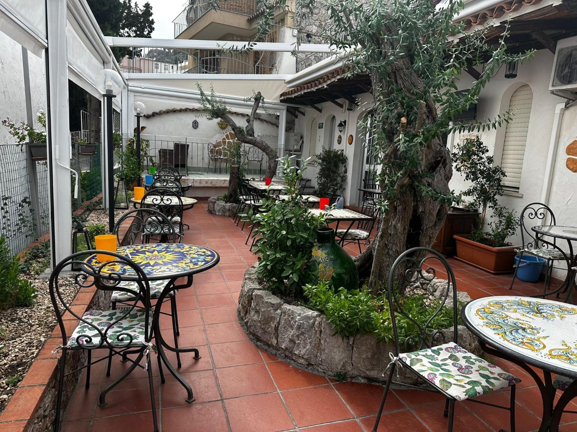 Taormina Garden Hotel Exterior photo